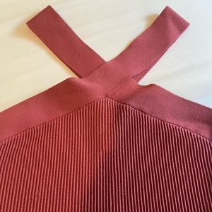 Aritzia Babaton Sculpt Knit Criss Cross Cropped Tank